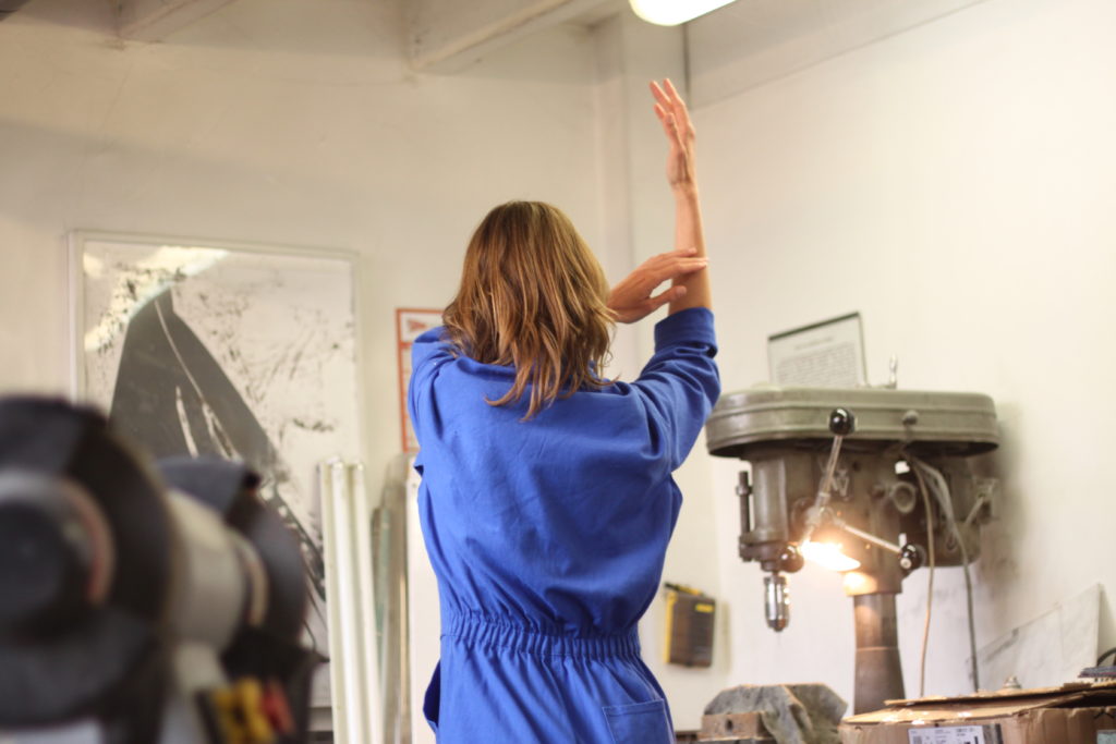 Ahnönhymnes, nos Mondes au Travail, coutellerie, Delphine Robet par Sarah Vigier